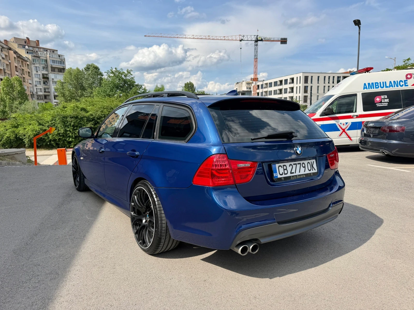 BMW 325 M57 LCI, снимка 3 - Автомобили и джипове - 54835193