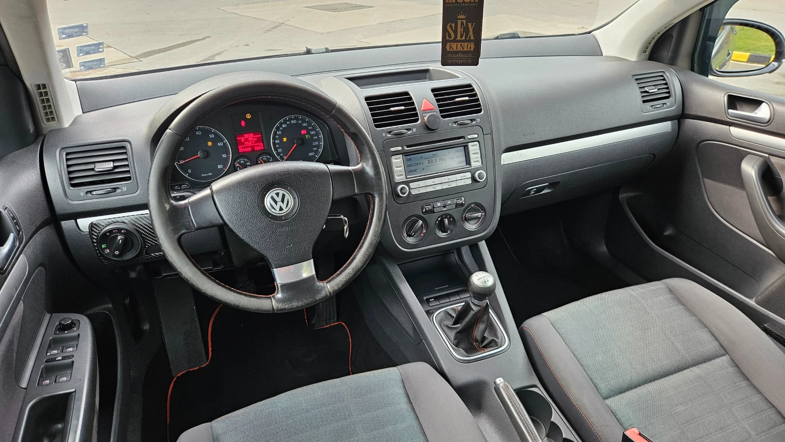 VW Golf 1.6 GTI/KLIMATRON/NEE FSI, снимка 11 - Автомобили и джипове - 55240198
