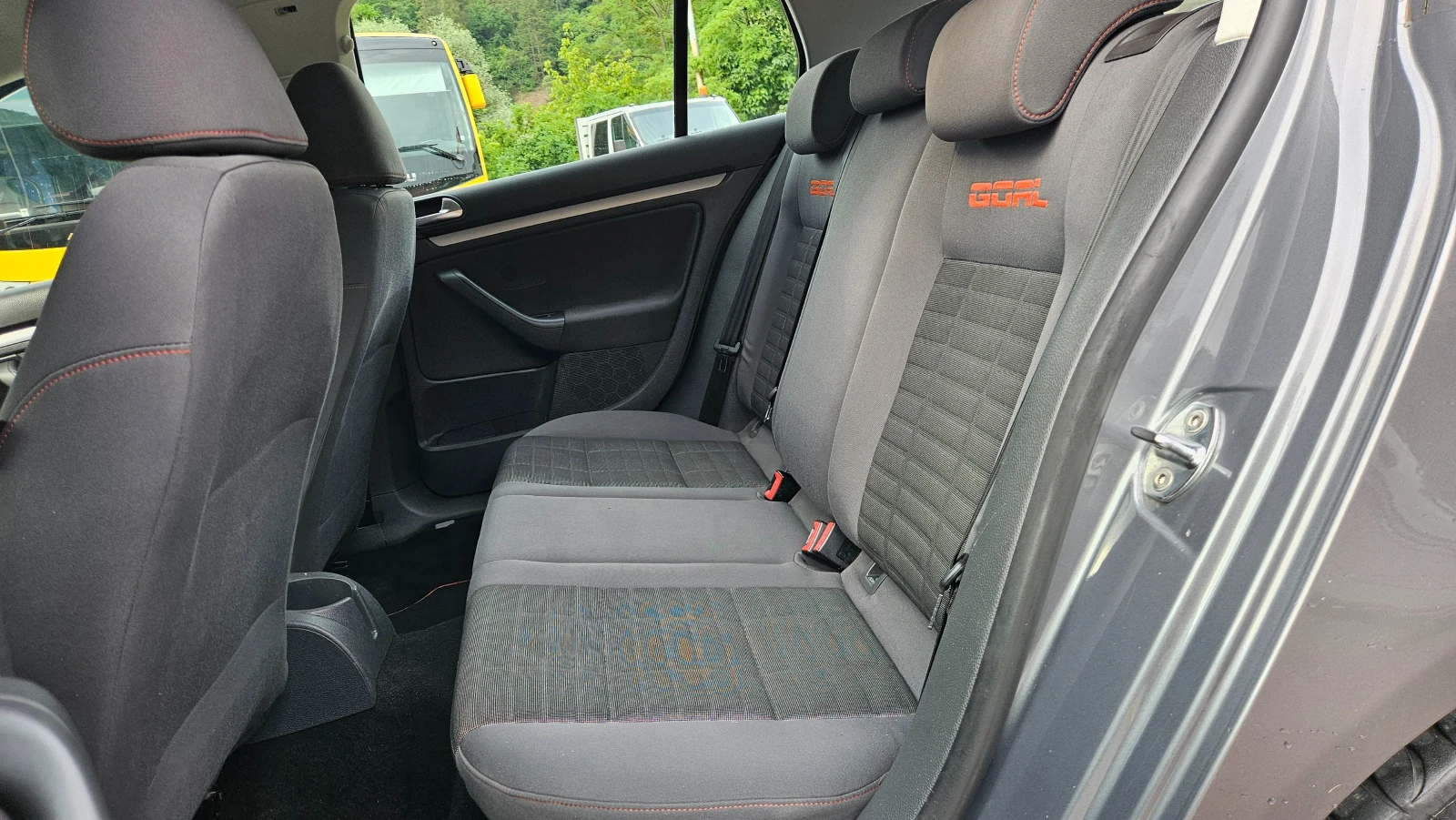 VW Golf 1.6 GTI/KLIMATRON/NEE FSI, снимка 15 - Автомобили и джипове - 55240198