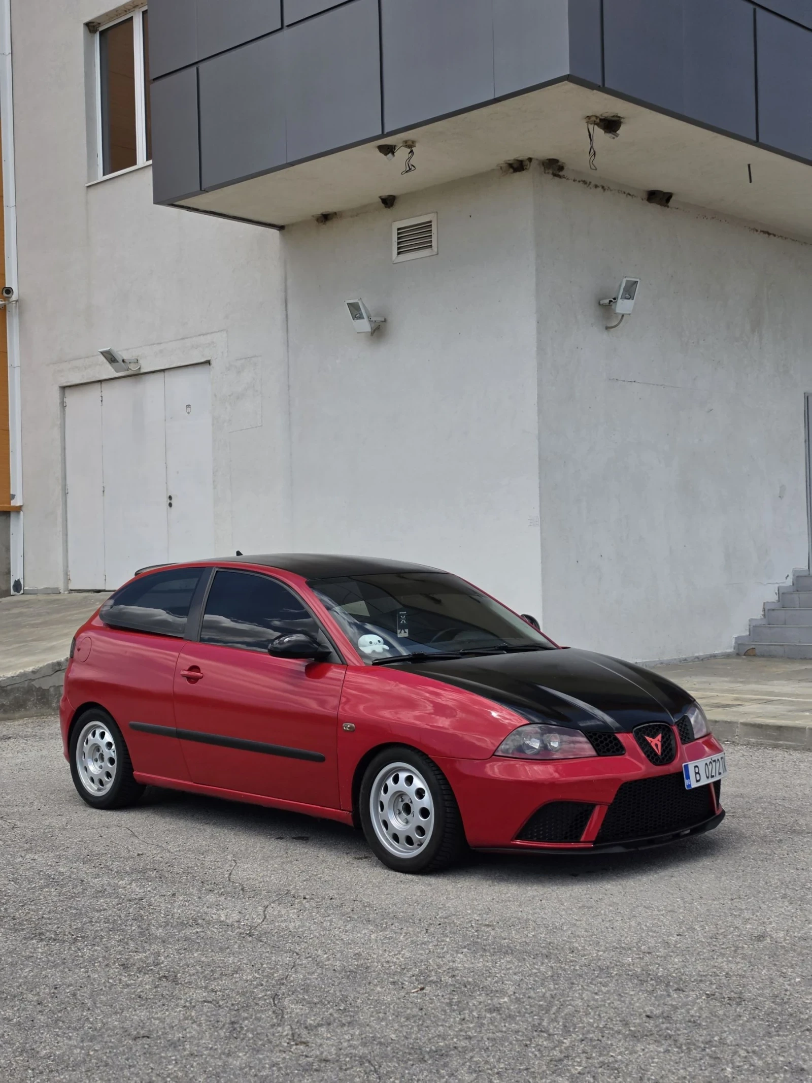 Seat Ibiza, снимка 3 - Автомобили и джипове - 55248830