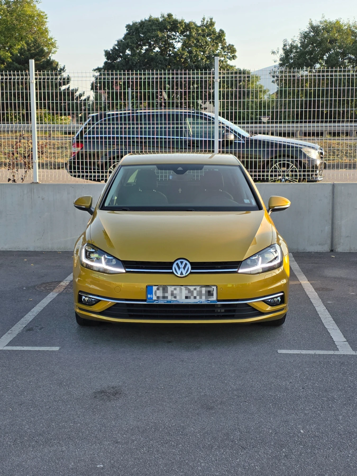 VW Golf Highline 1.4 TSI BMT, снимка 4 - Автомобили и джипове - 55539894