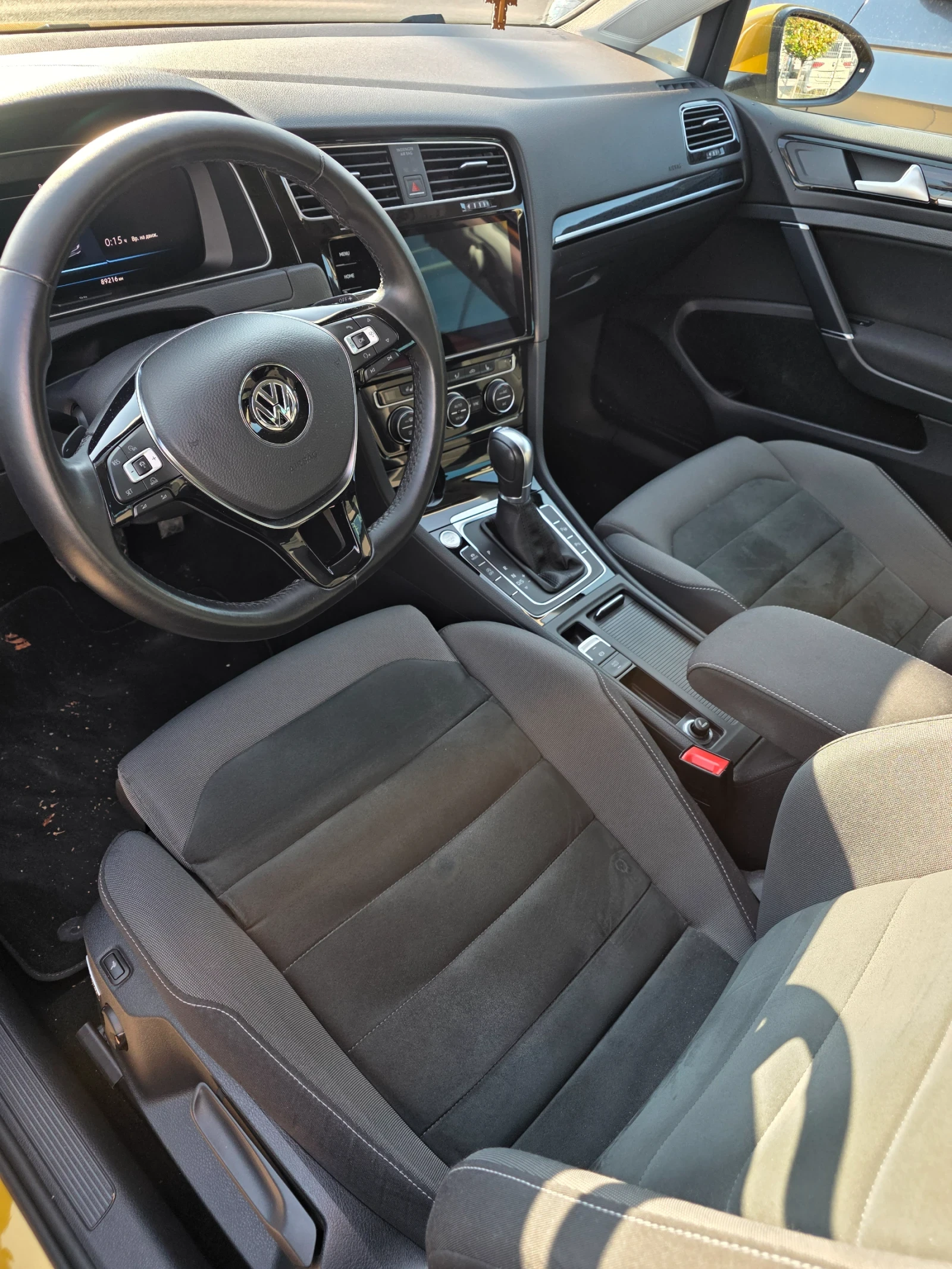VW Golf Highline 1.4 TSI BMT, снимка 11 - Автомобили и джипове - 55539894
