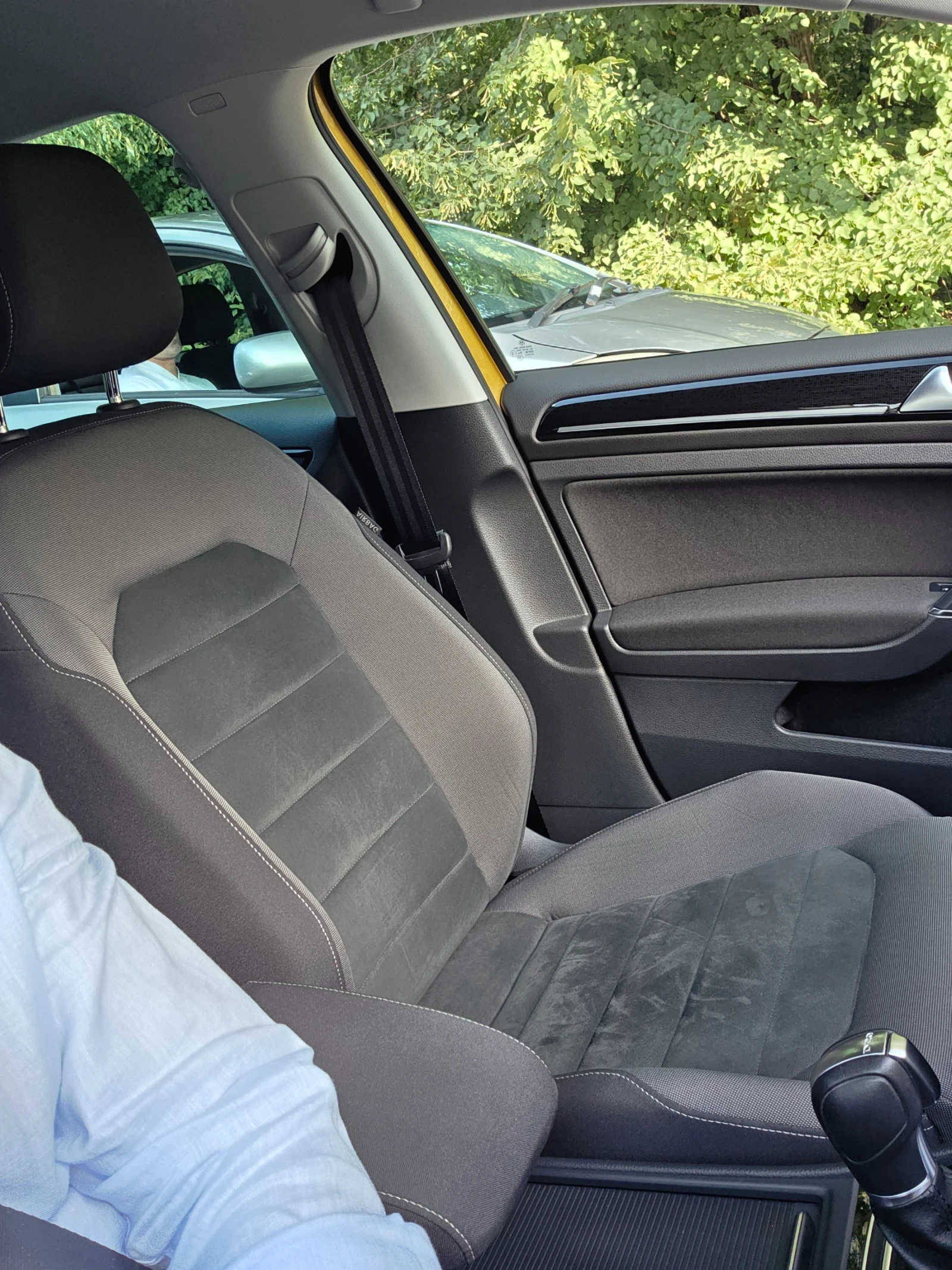 VW Golf Highline 1.4 TSI BMT, снимка 13 - Автомобили и джипове - 55539894