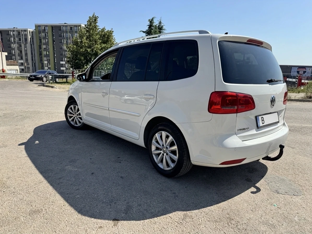 VW Touran, снимка 5 - Автомобили и джипове - 55644519