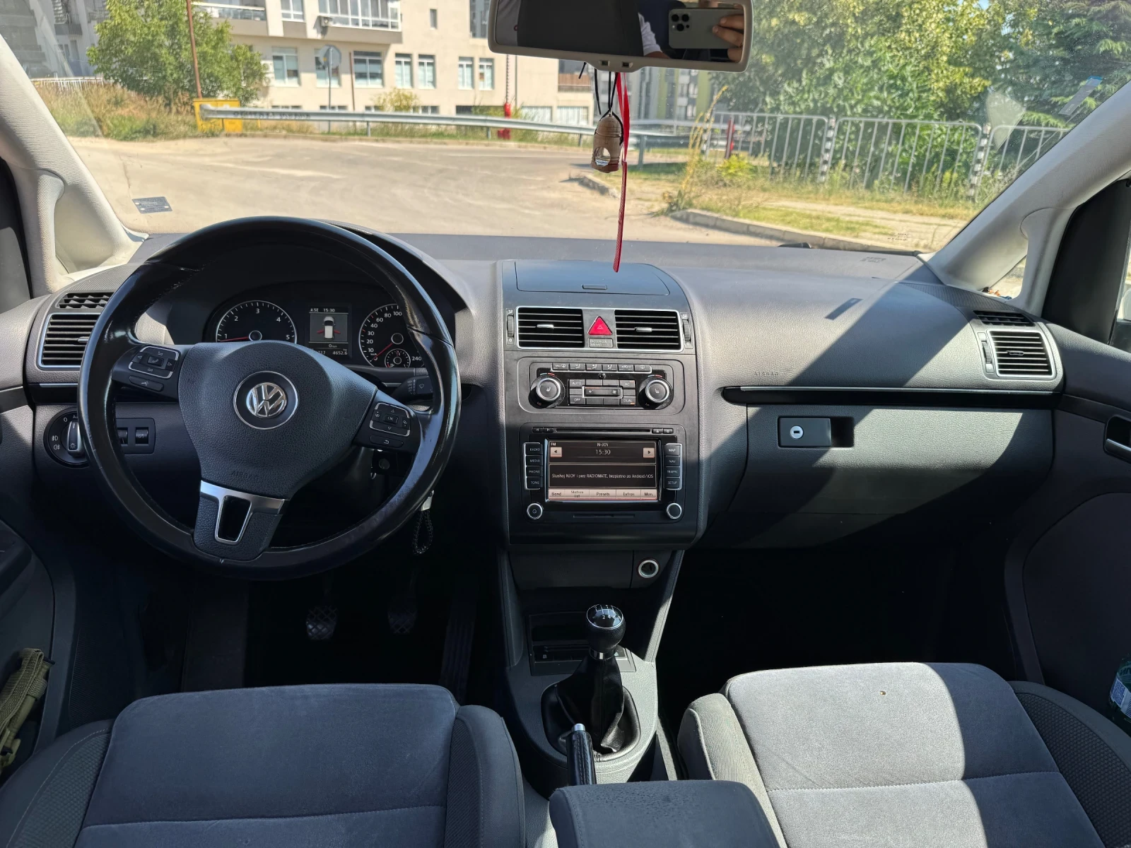 VW Touran, снимка 7 - Автомобили и джипове - 55644519