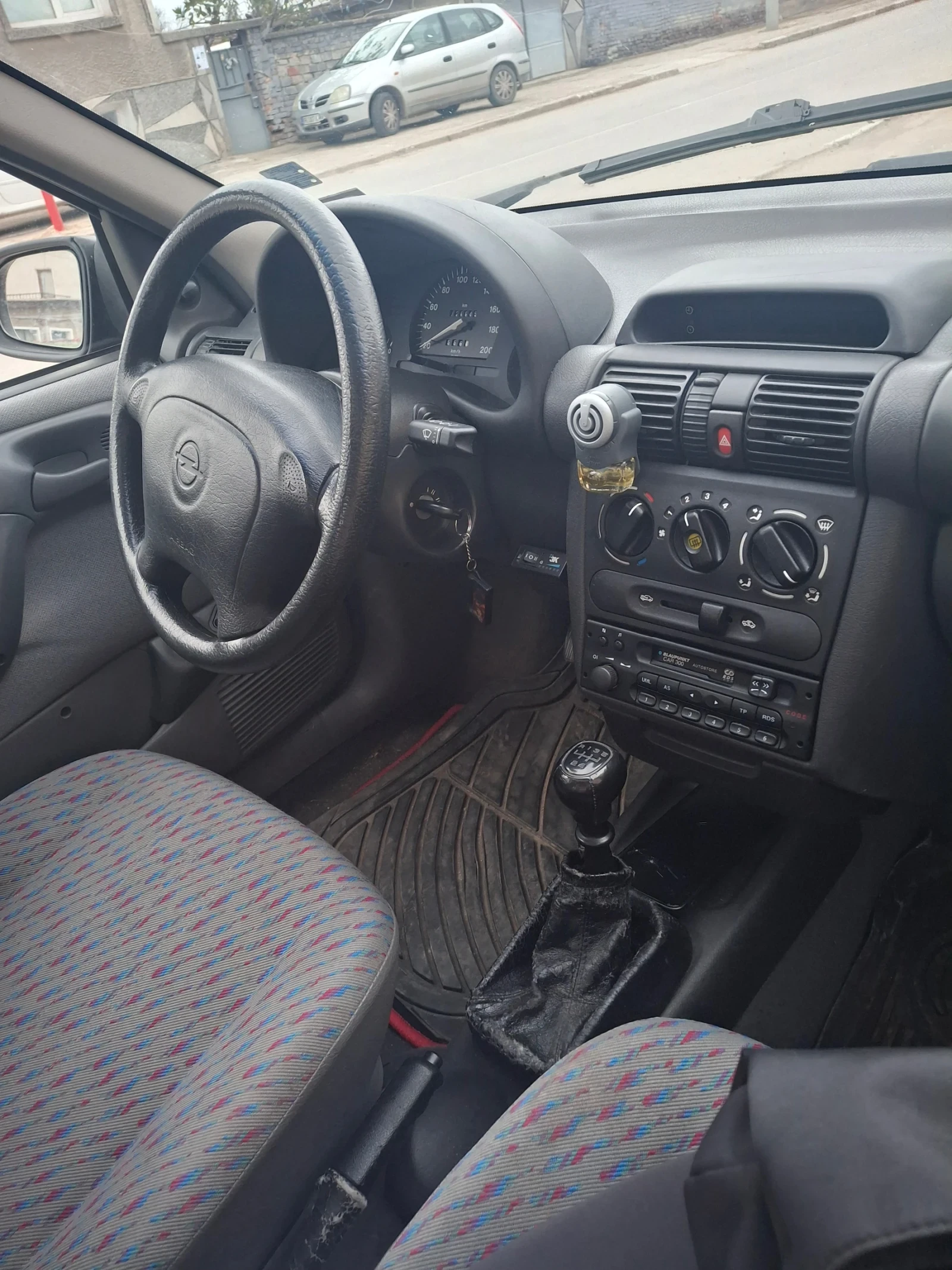 Opel Corsa, снимка 7 - Автомобили и джипове - 55663164