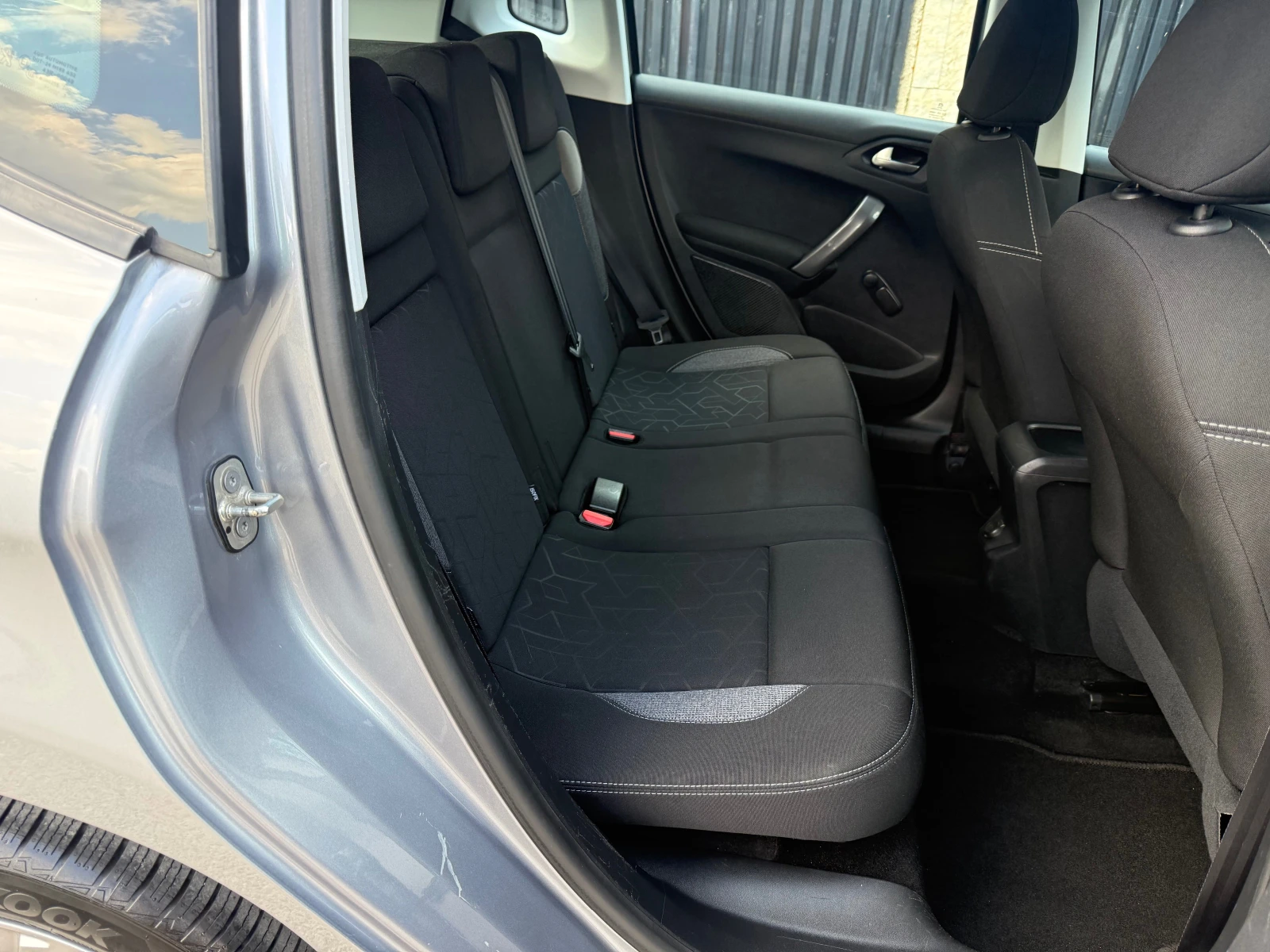 Peugeot 2008 AVTOMAT, снимка 10 - Автомобили и джипове - 55824684