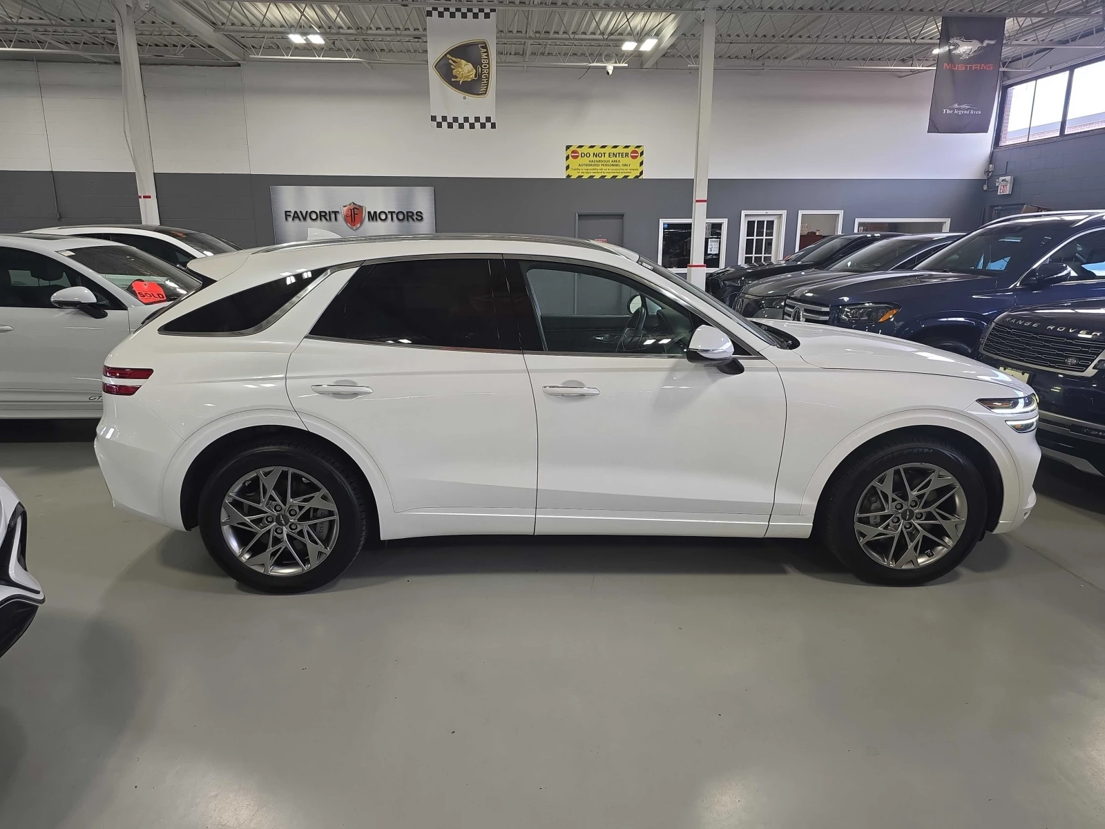Genesis GV70 * 2.5T Advanced * CARFAX * , снимка 3 - Автомобили и джипове - 56006043