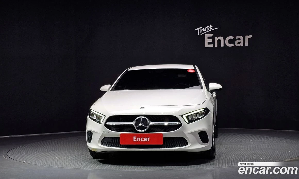 Mercedes-Benz A 220 A220 Hatchback, снимка 3 - Автомобили и джипове - 56117031