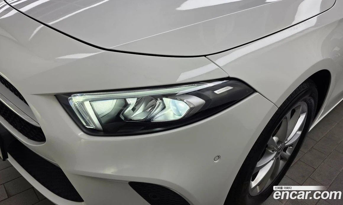 Mercedes-Benz A 220 A220 Hatchback, снимка 8 - Автомобили и джипове - 56117031