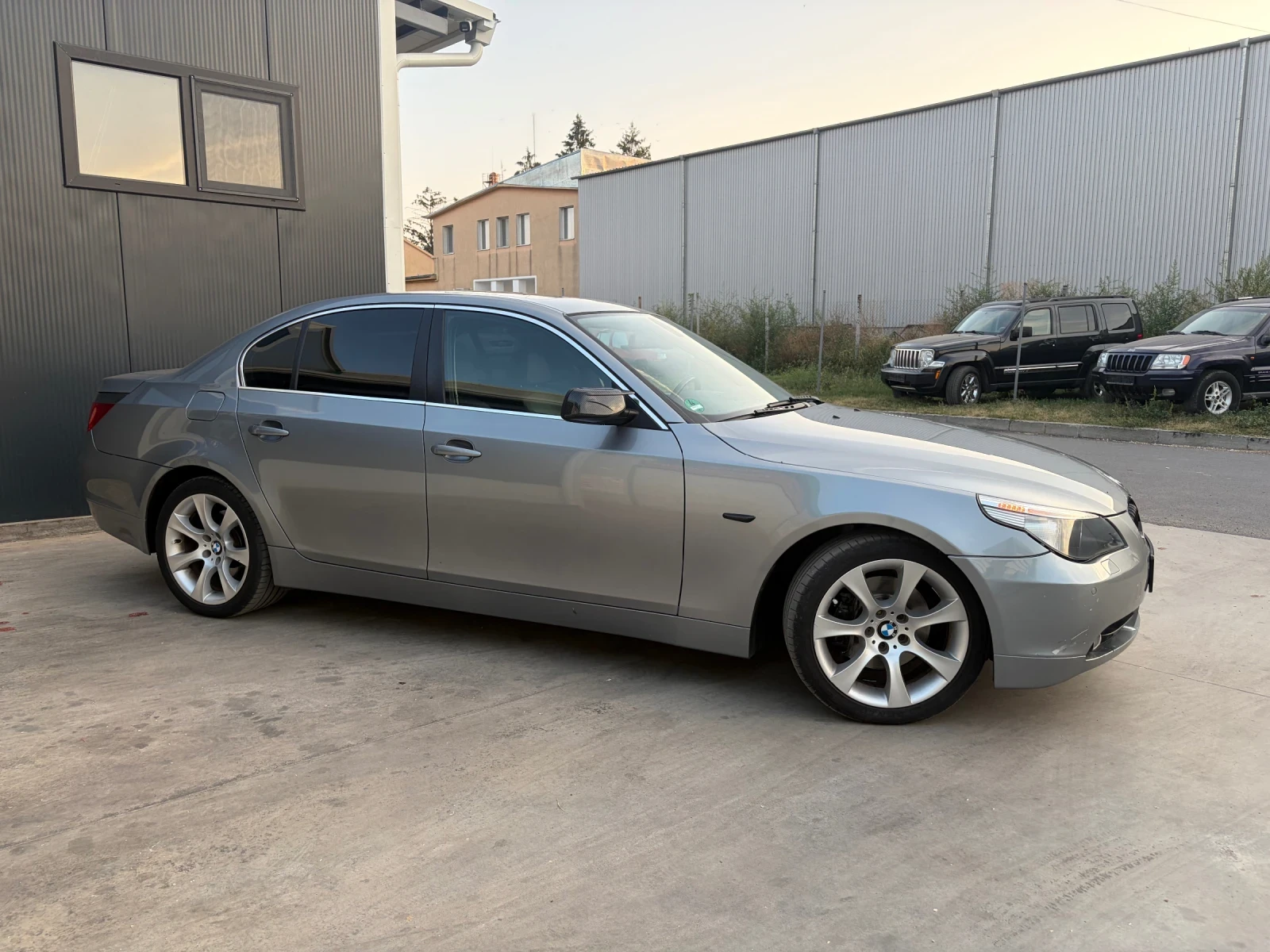 BMW 525 i , снимка 6 - Автомобили и джипове - 56145057