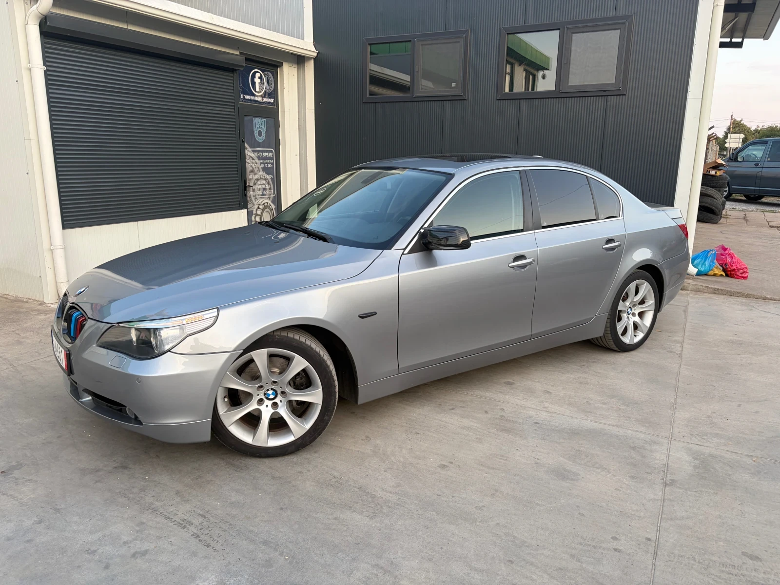 BMW 525 i , снимка 2 - Автомобили и джипове - 56145057