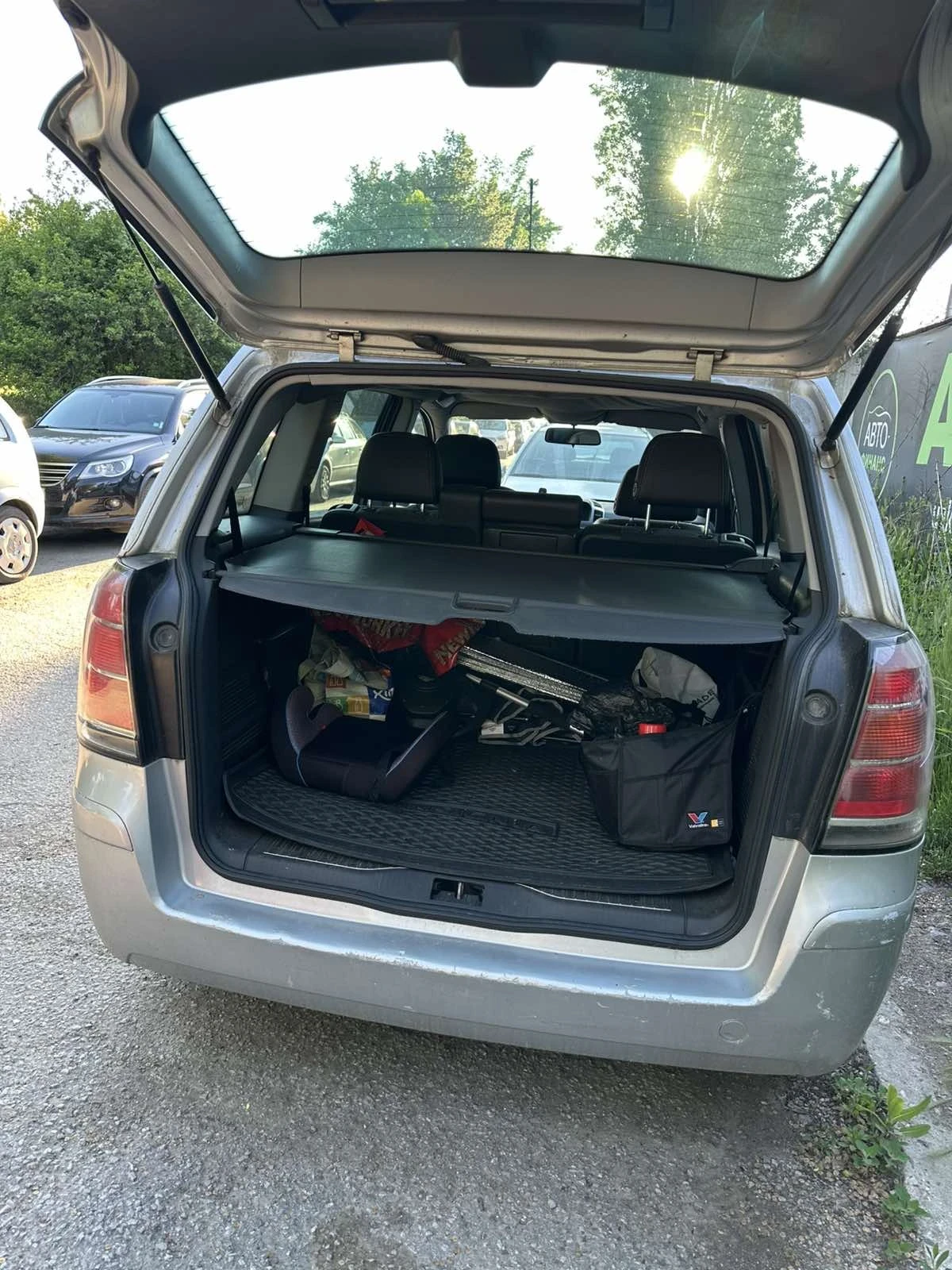 Opel Zafira B, снимка 3 - Автомобили и джипове - 56160245