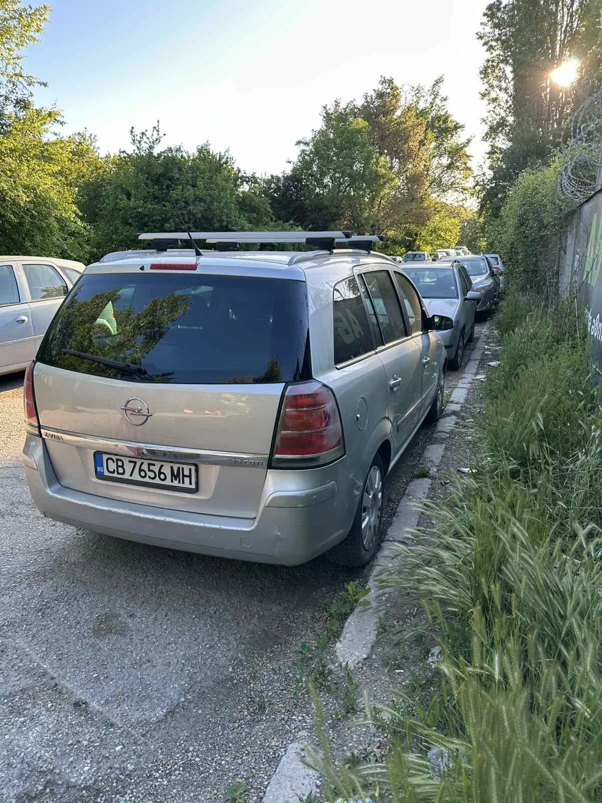Opel Zafira B, снимка 2 - Автомобили и джипове - 56160245