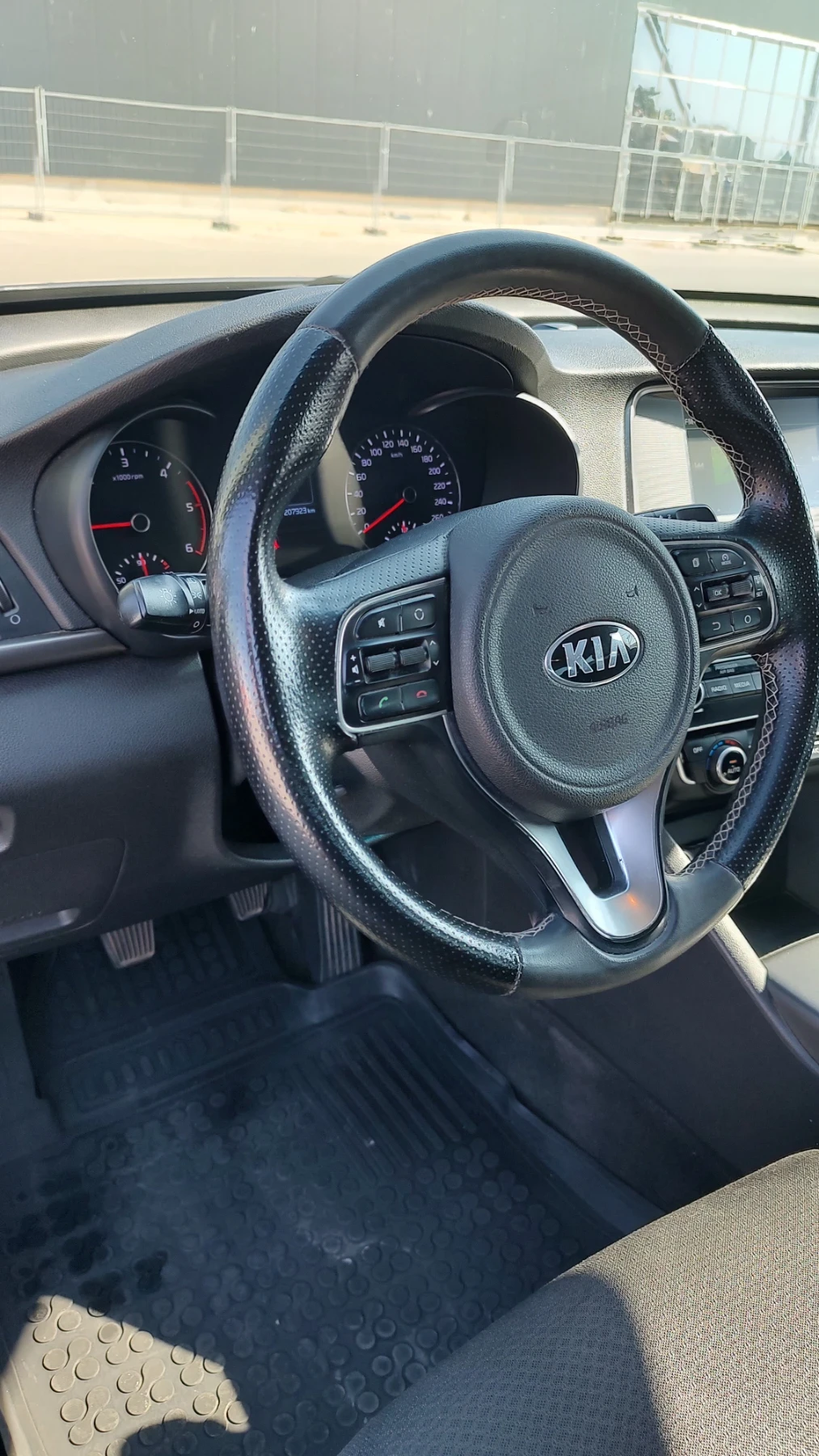 Kia Optima, снимка 5 - Автомобили и джипове - 56289665