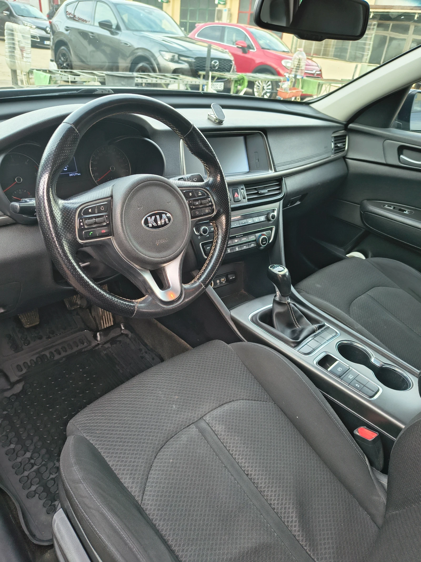 Kia Optima, снимка 2 - Автомобили и джипове - 56289665