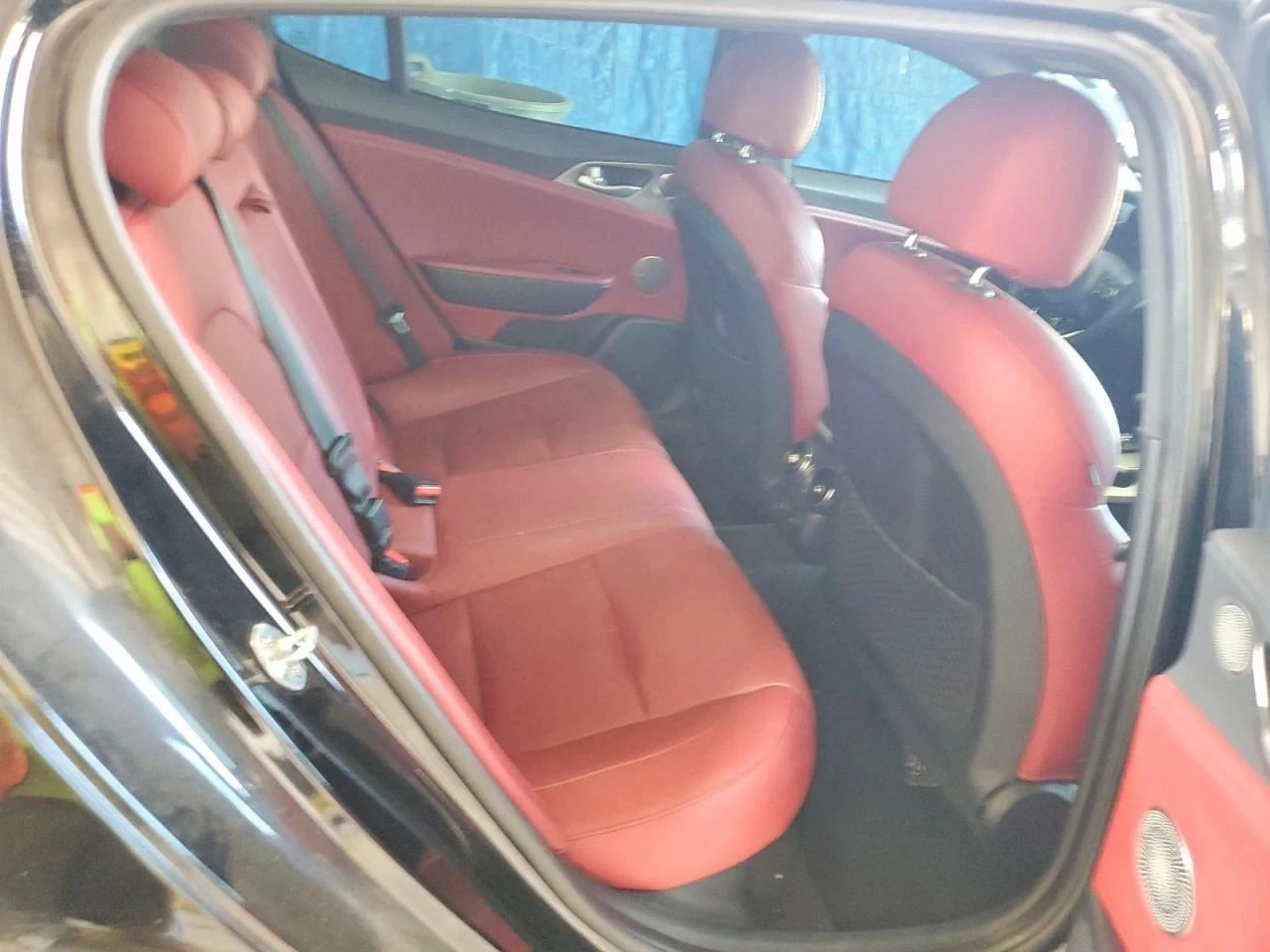 Kia Stinger, снимка 10 - Автомобили и джипове - 56710776