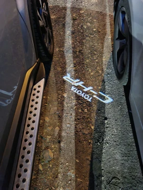 Toyota C-HR 1.8 Hybrid Club Bitone, снимка 15