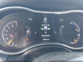 Jeep Grand cherokee ALTITUDE* CARFAX* 3600* 4x4 - 19500 лв. / 9970.19 € - 52605001 7