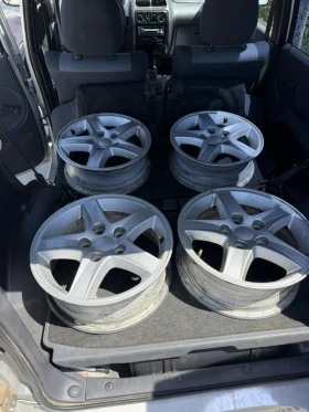 ����� �� �������� �� Daihatsu Terios 1.3 4x4 LPG Klima