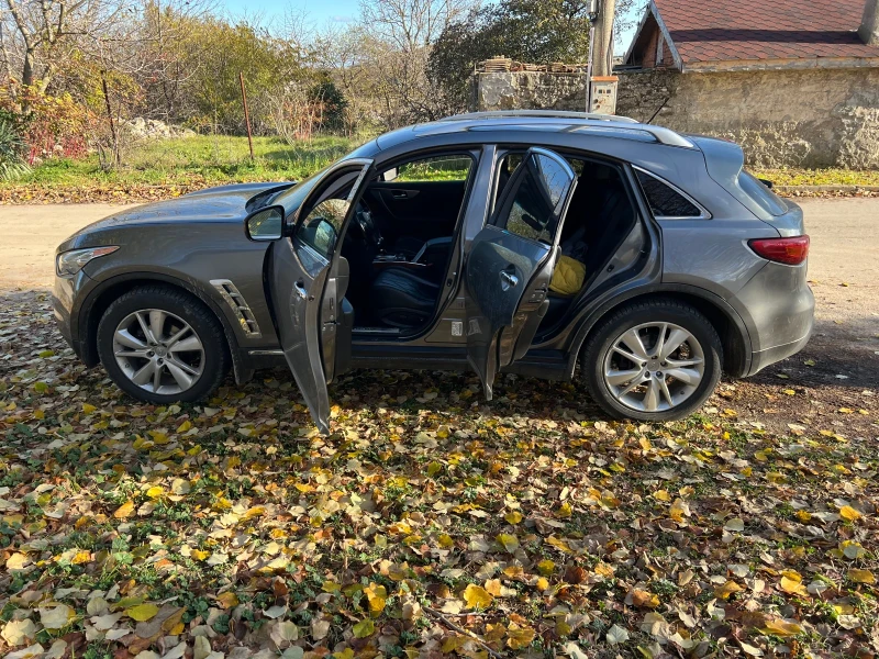 Infiniti Fx 35 FACELIFT ПРОМО !, снимка 9 - Автомобили и джипове - 48106928