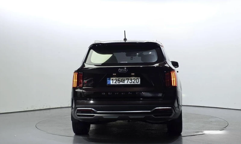 Kia Sorento Diesel 2.2 2WD Prestige, снимка 4 - Автомобили и джипове - 52107795