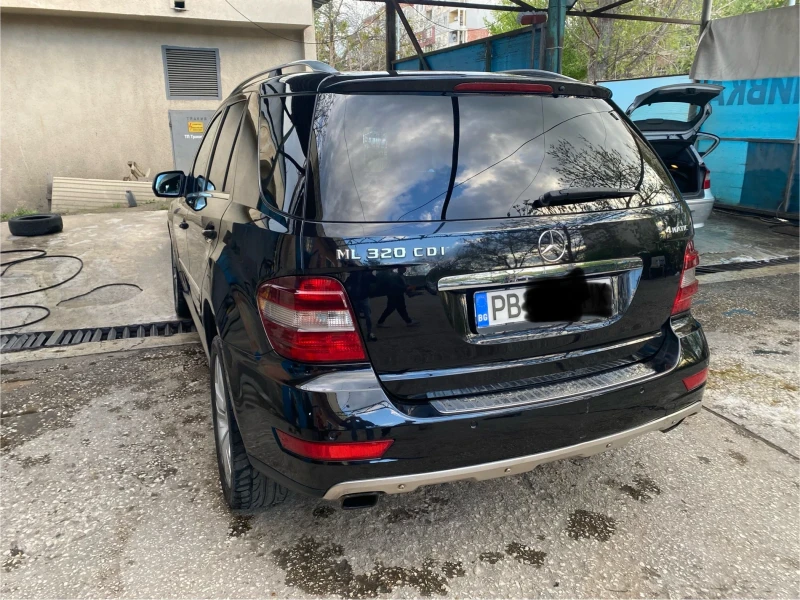 Mercedes-Benz ML 320 FACELIFT* ALKANTARA* SPORT, снимка 2 - Автомобили и джипове - 53258942