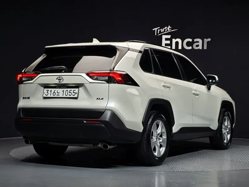 Toyota Rav4 2.5 2Wd, снимка 2 - Автомобили и джипове - 56131092