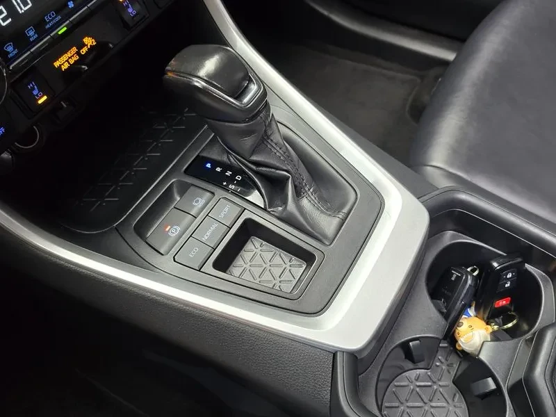 Toyota Rav4 2.5 2Wd, снимка 9 - Автомобили и джипове - 56131092
