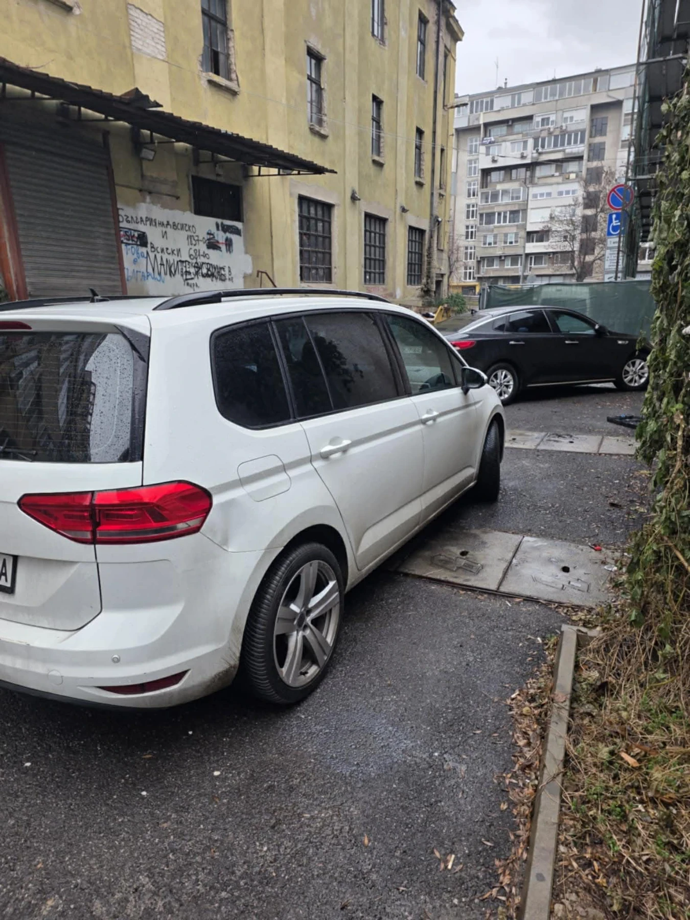 VW Touran 1.6 TDI - изображение 2