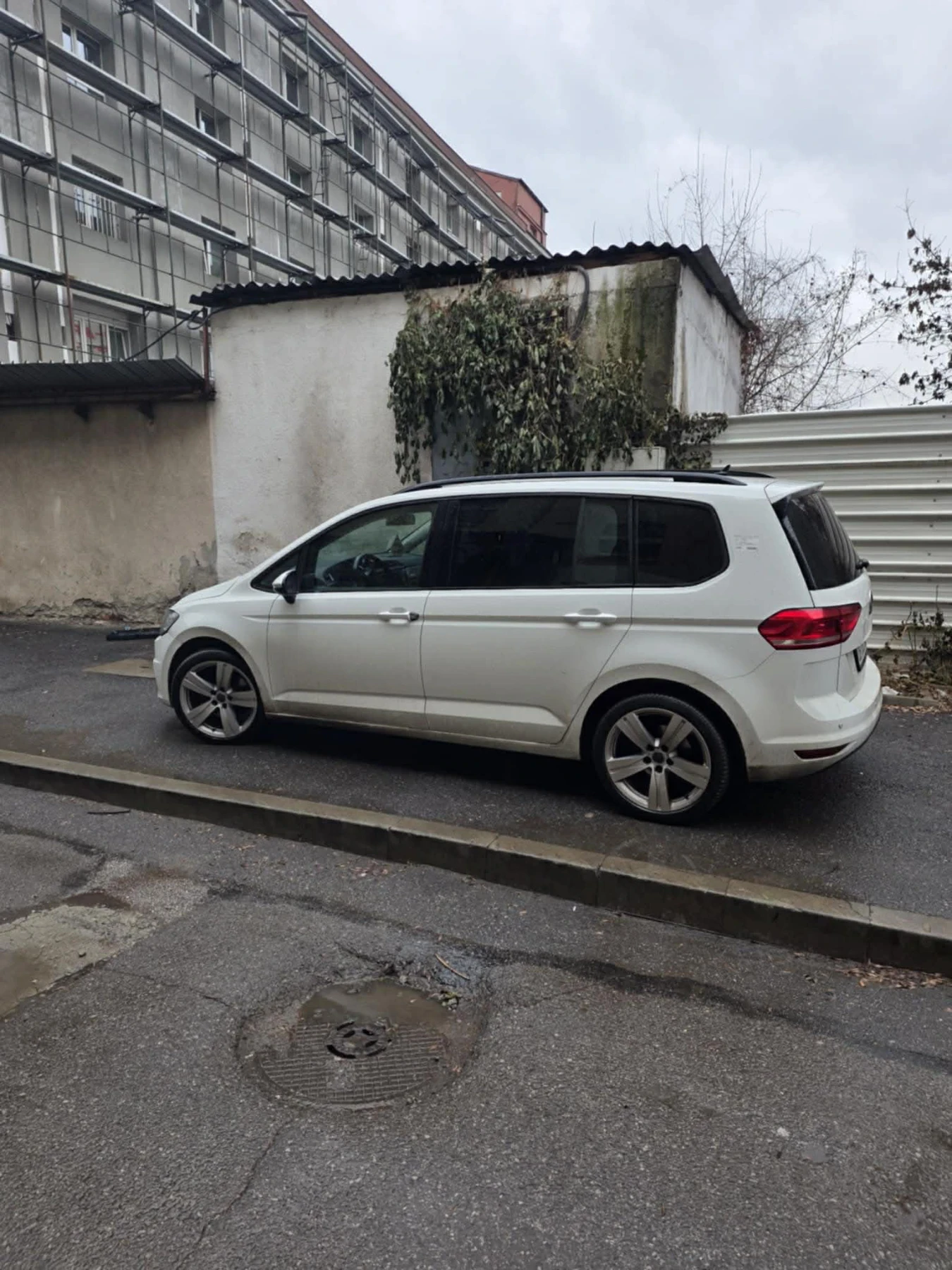 VW Touran 1.6 TDI - изображение 9