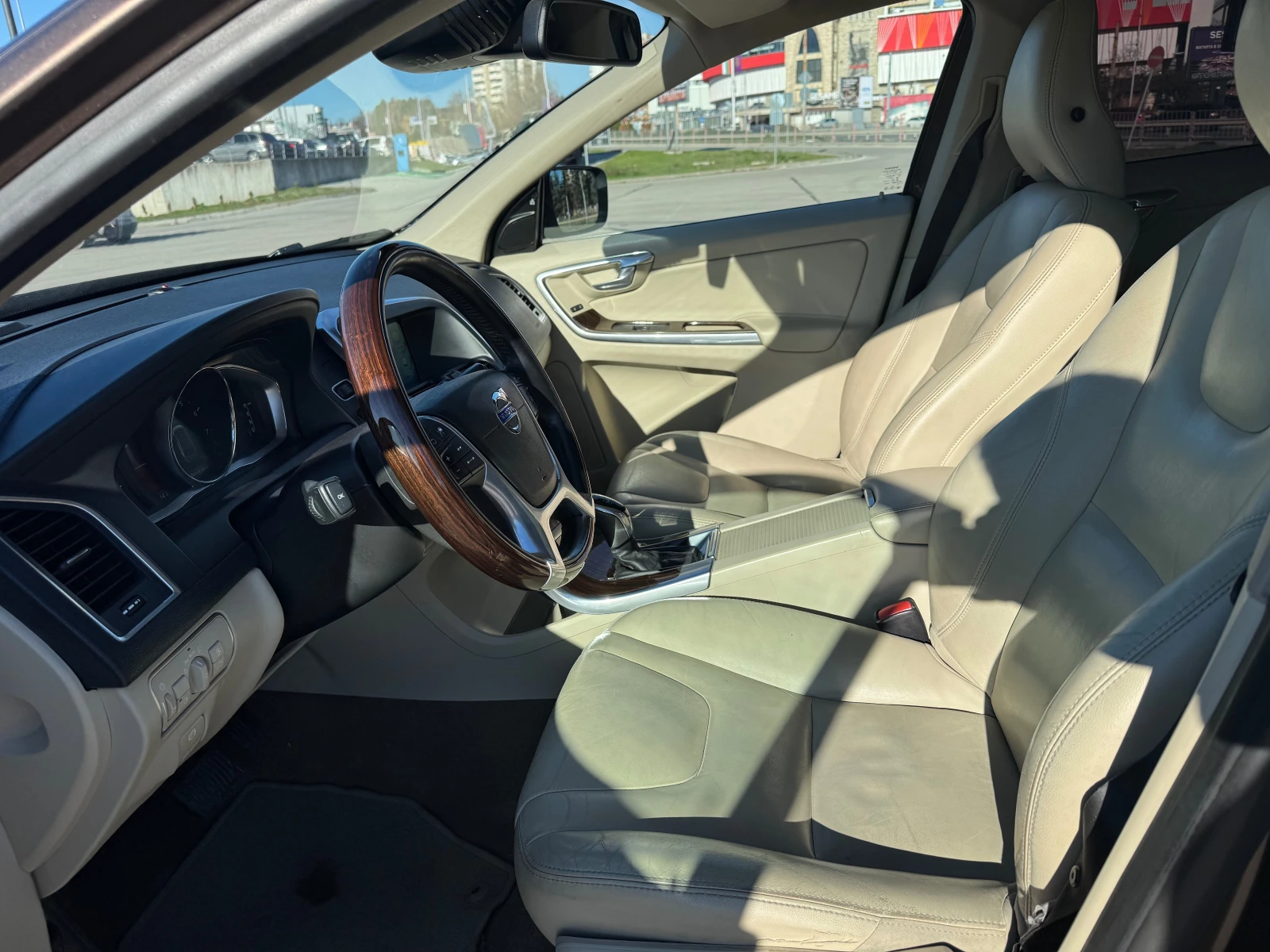 Volvo XC60 3.0 T6 AWD 304к.с. 2014  - изображение 10