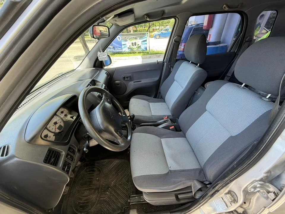 Daihatsu Terios 1.3 4x4 LPG Klima, снимка 3 - Автомобили и джипове - 54206526