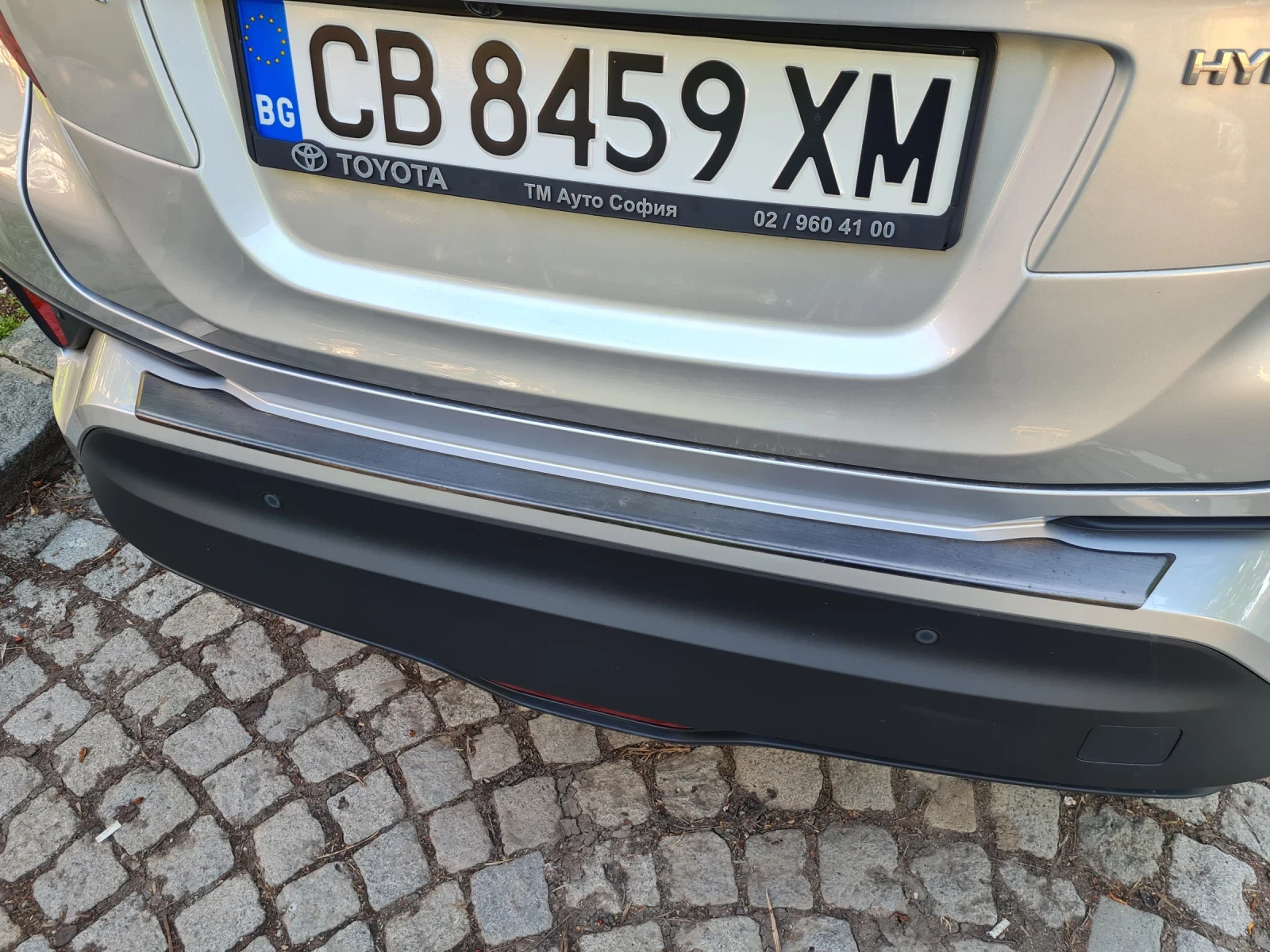 Toyota C-HR 1.8 Hybrid Club Bitone, снимка 9 - Автомобили и джипове - 54431037