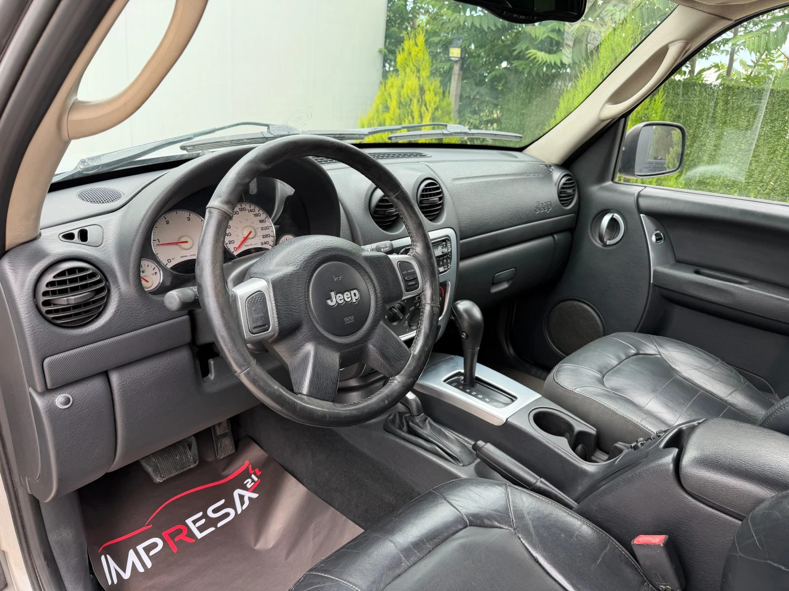 Jeep Cherokee 2.8d 150kc.LIMITED EDITION , снимка 8 - Автомобили и джипове - 54728899