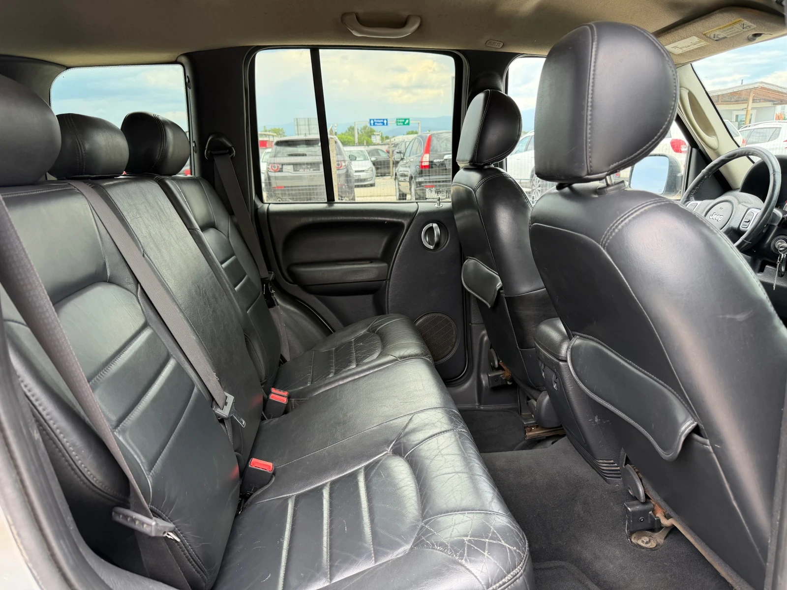 Jeep Cherokee 2.8d 150kc.LIMITED EDITION , снимка 15 - Автомобили и джипове - 54728899