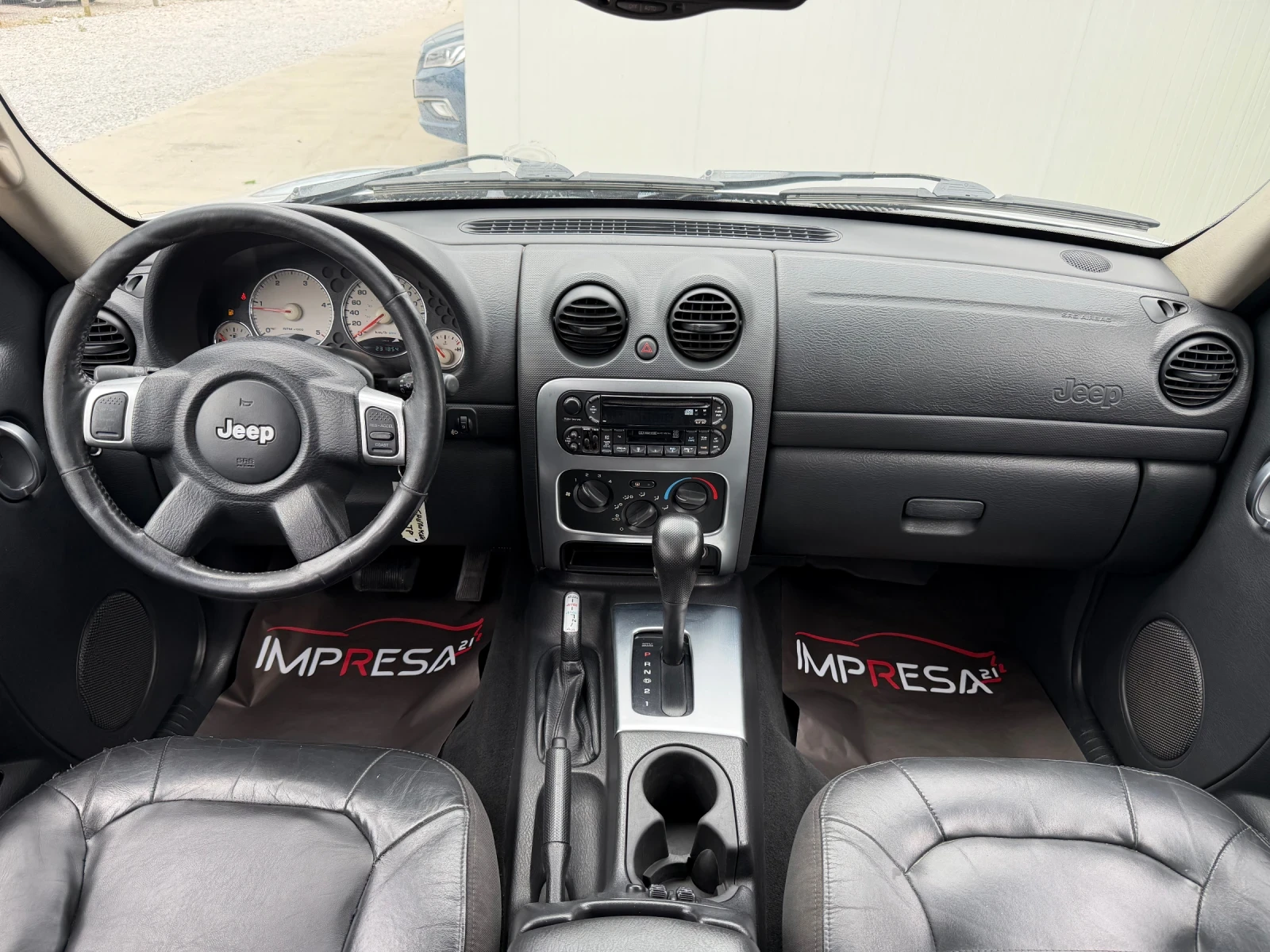 Jeep Cherokee 2.8d 150kc.LIMITED EDITION , снимка 10 - Автомобили и джипове - 54728899