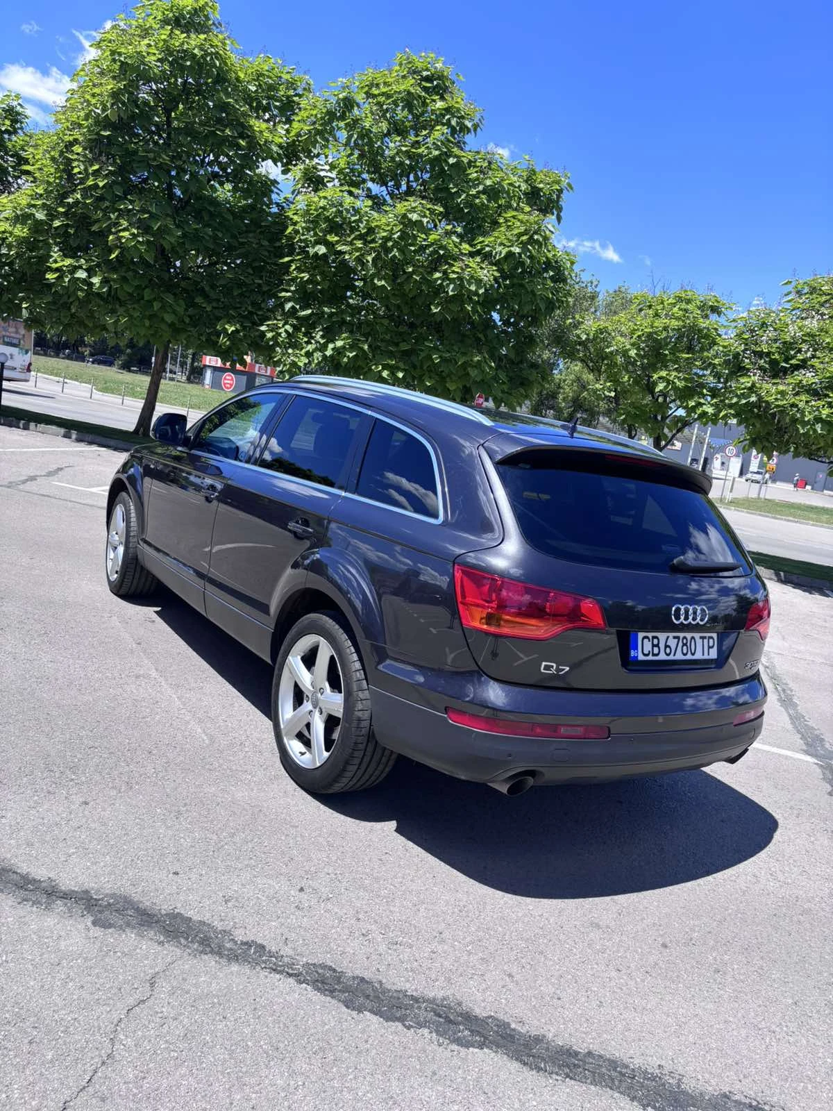 Audi Q7, снимка 2 - Автомобили и джипове - 54988503