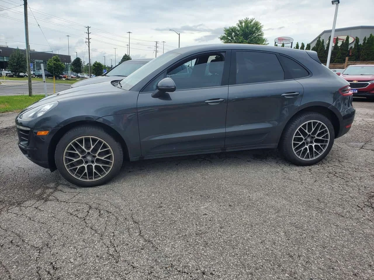 Porsche Macan * AWD 4dr * CARFAX * ОПЦИЯ ЗА ФИНАНСИРАНЕ, снимка 2 - Автомобили и джипове - 55244815