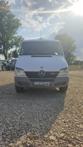 Mercedes-Benz Sprinter 208 Специализиран автомобил за хора с увреждания , снимка 1