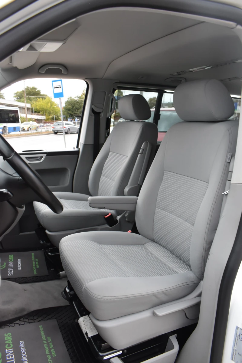 VW Multivan 2.0ТDI* 6+ 1места* 4х4, снимка 11 - Бусове и автобуси - 51933093