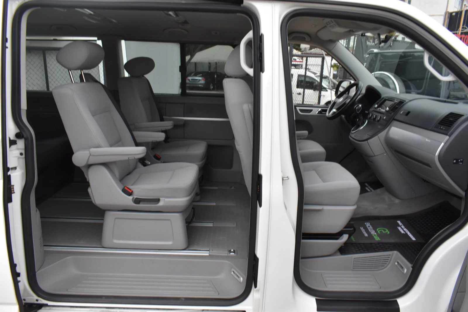 VW Multivan 2.0DI* 6+ 1* 44 | Mobile.bg   13