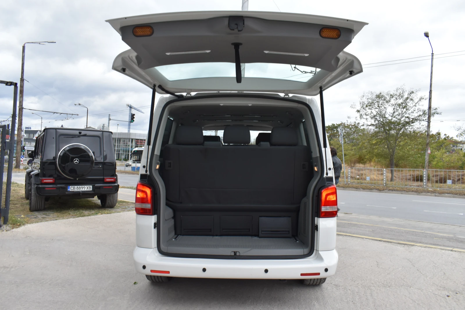 VW Multivan 2.0ТDI* 6+ 1места* 4х4 - изображение 8
