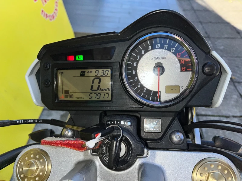 Honda Hornet 600 AKRAPOVIC, снимка 6 - Мотоциклети и мототехника - 52222518