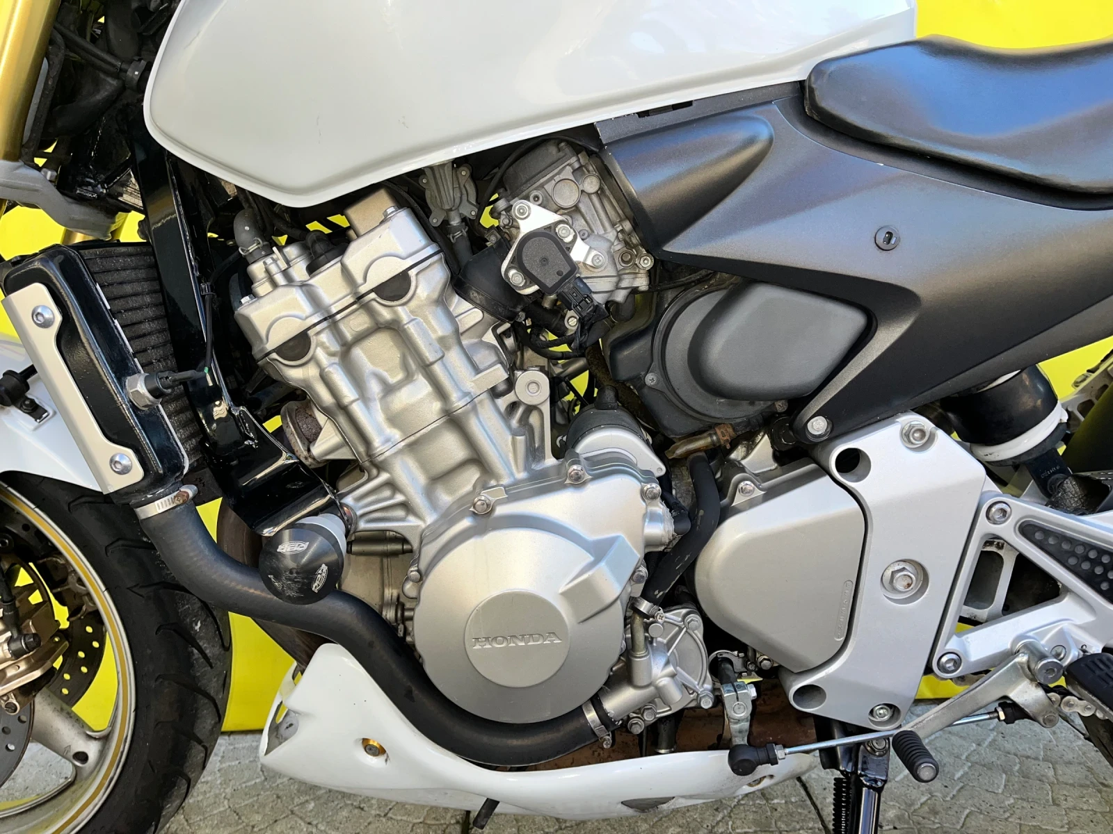 Honda Hornet 600 AKRAPOVIC | Mobile.bg   13