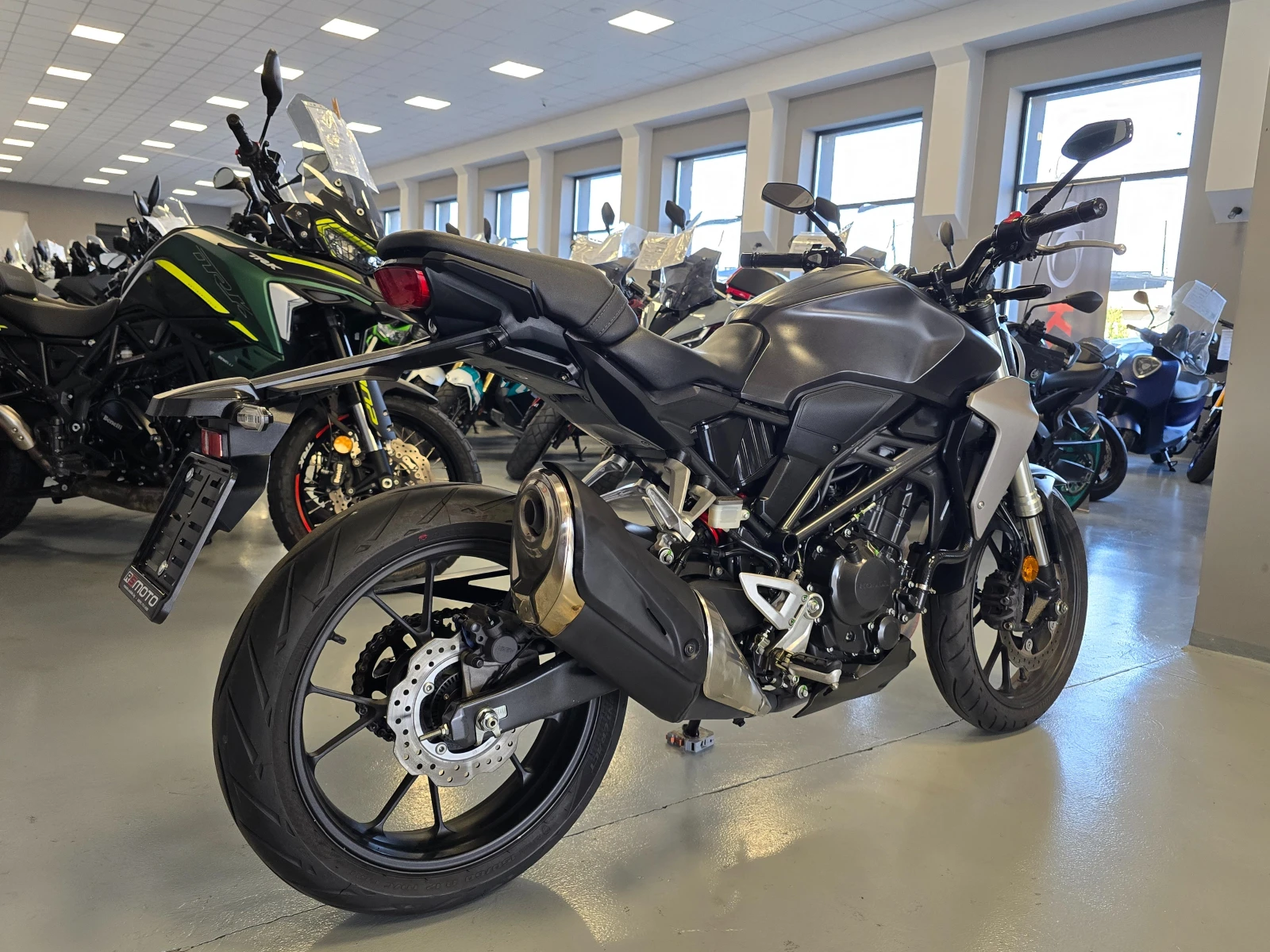 Honda Cb 300R, ABS, 2018г., снимка 4 - Мотоциклети и мототехника - 55584250