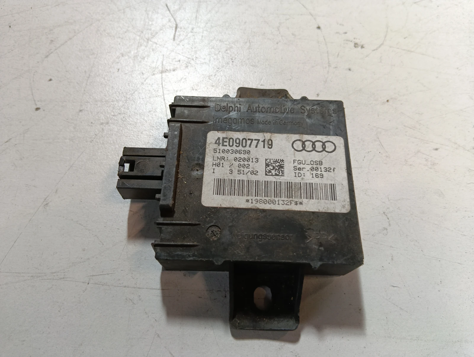 модул Audi A8