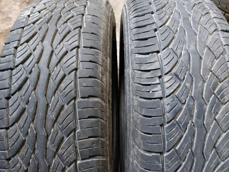 Гуми Летни 215/65R16, снимка 3 - Гуми и джанти - 35789314