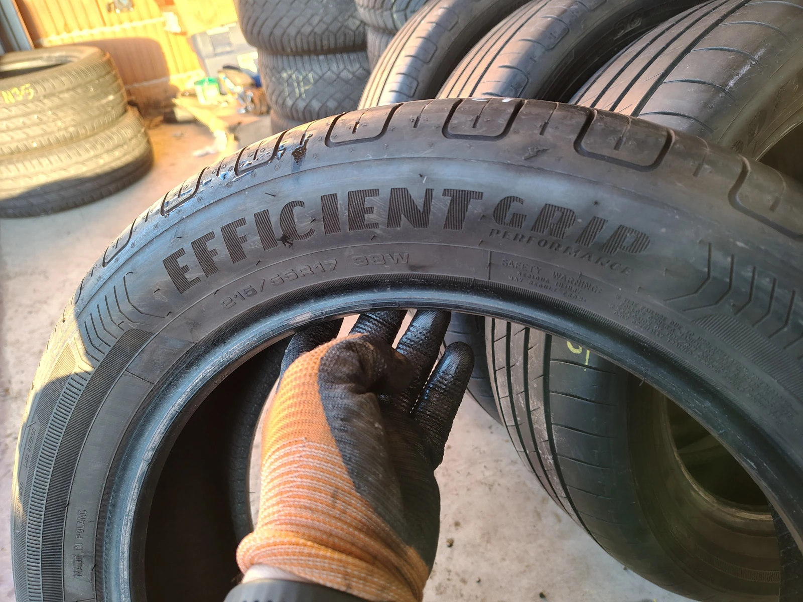 Гуми Летни 215/55R17, снимка 6 - Гуми и джанти - 54086121