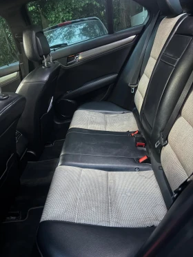 Mercedes-Benz C 200, снимка 11